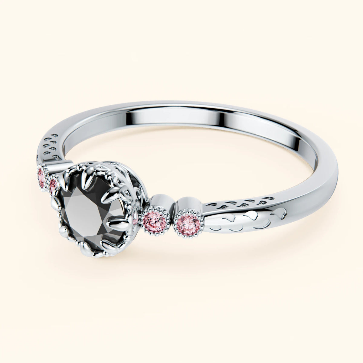 Pierścionek zaręczynowy Clarté – Czarny diament 0,5 ct, kamienie boczne: różowy diament laboratoryjny