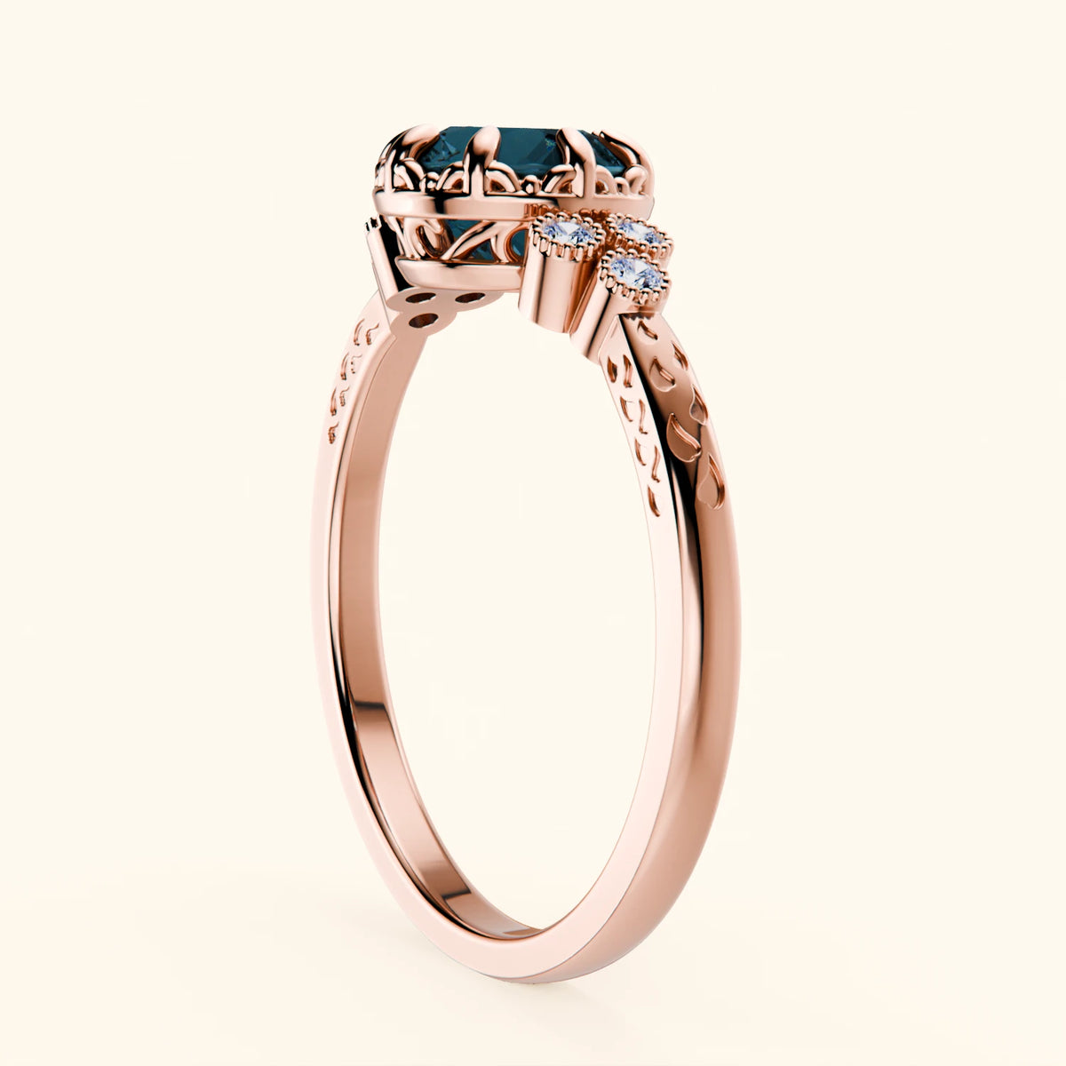 Pierścionek zaręczynowy Clarté – Topaz London Blue 0,85 ct, kamienie boczne: diament naturalny