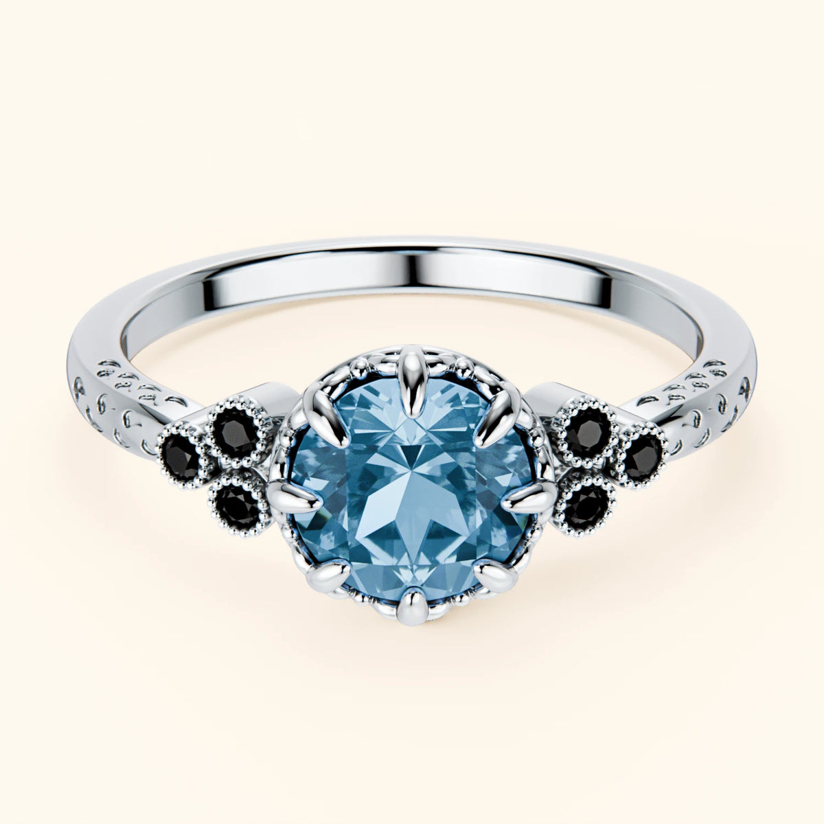 Pierścionek zaręczynowy Clarté – Topaz Swiss Blue 0,85 ct, kamienie boczne: czarny diament