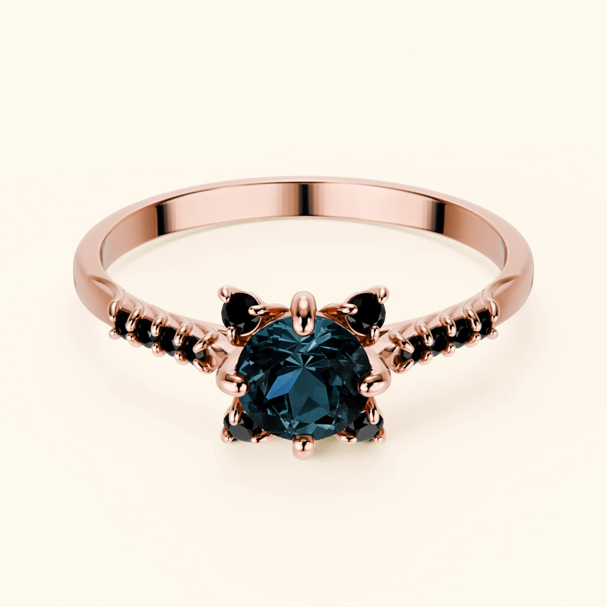 Pierścionek zaręczynowy Scintille – Topaz London Blue 0,50 ct, kamienie boczne: czarny diament