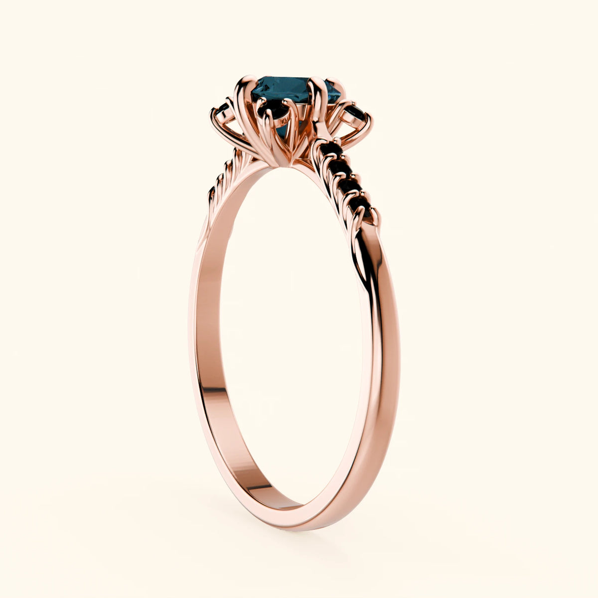 Pierścionek zaręczynowy Scintille – Topaz London Blue 0,50 ct, kamienie boczne: czarny diament