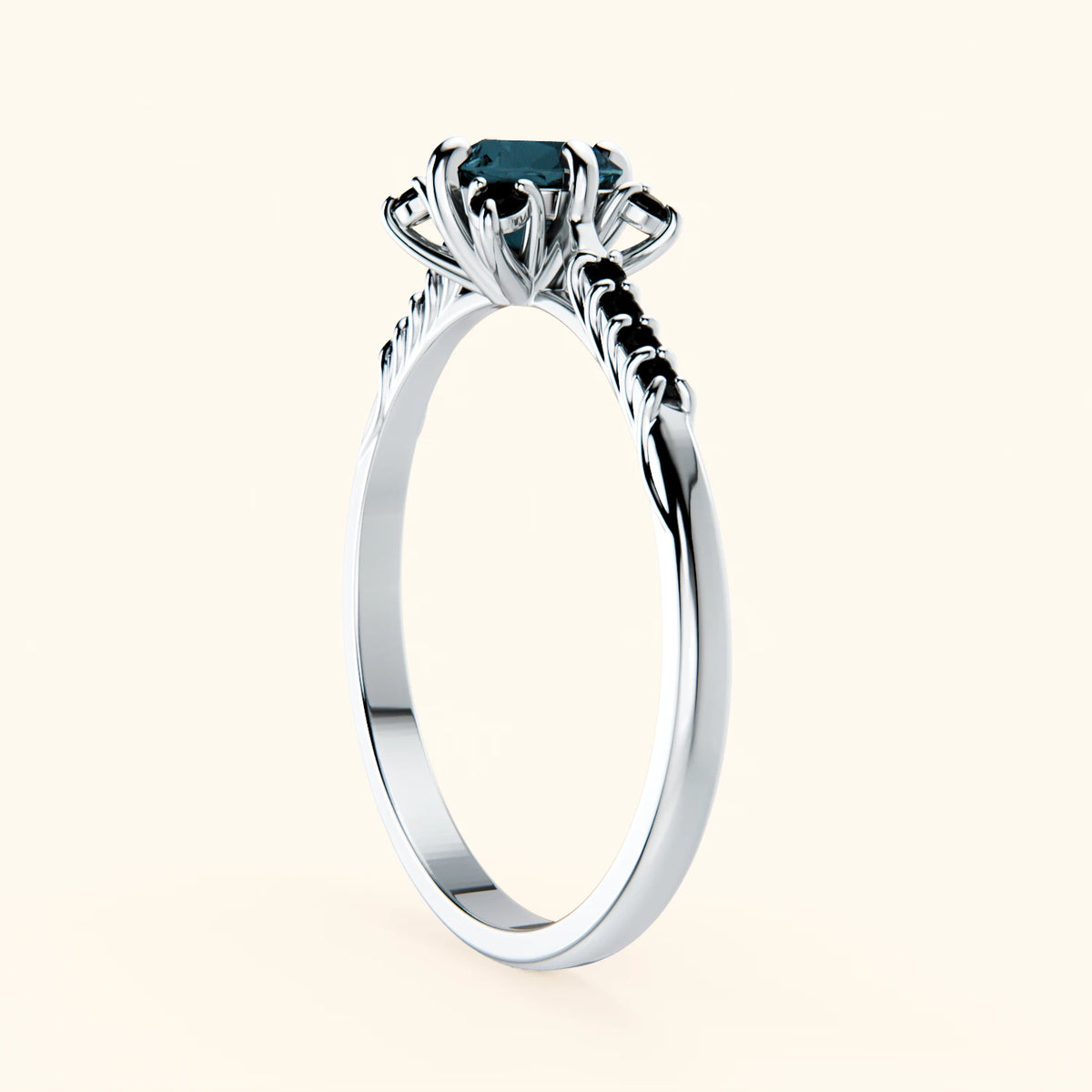 Pierścionek zaręczynowy Scintille – Topaz London Blue 0,50 ct, kamienie boczne: czarny diament