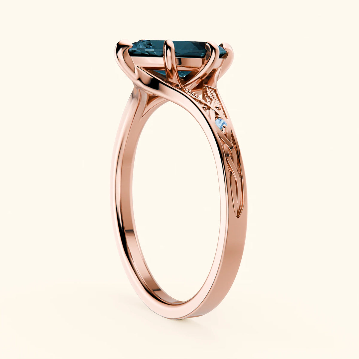 Pierścionek zaręczynowy Voile – Topaz London Blue 1,00 ct, kamienie boczne: niebieski diament laboratoryjny